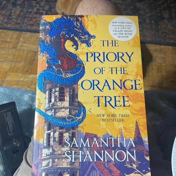 The Priory of the Orange Tree by Samantha Shannon - Multicolor Cover - Picture 4 of 4